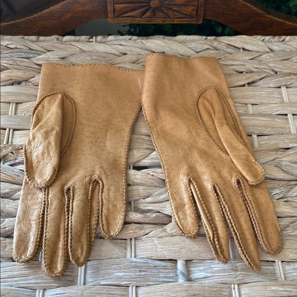 Vintage NWT Tan Leather Gloves Sz 61/2